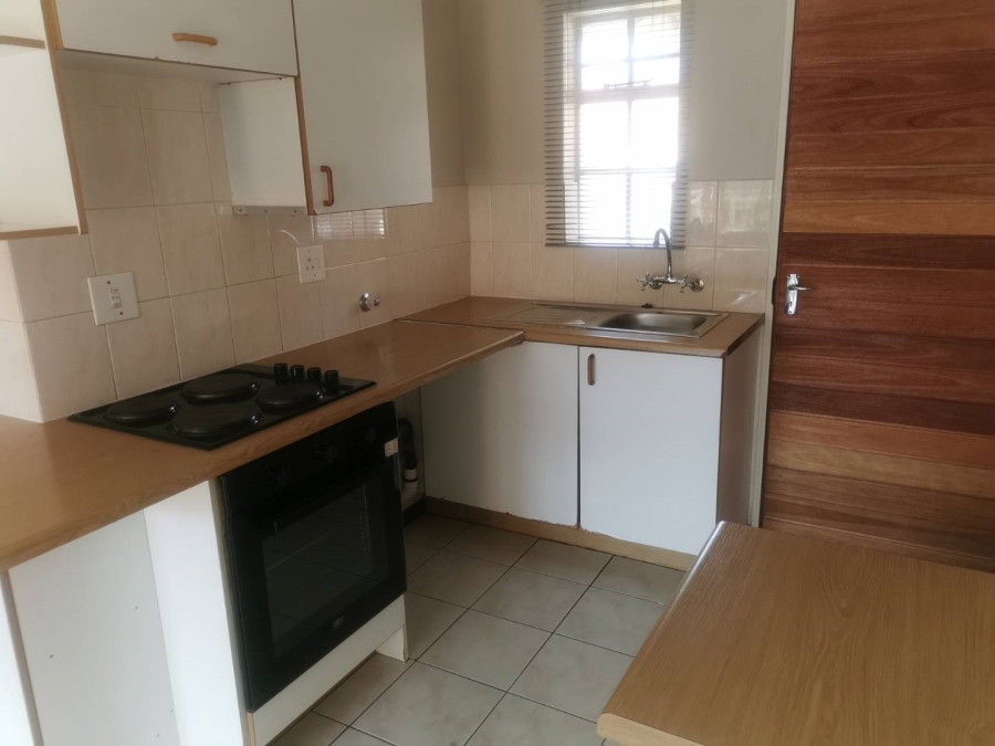 2 Bedroom Property for Sale in Elardus Park Gauteng