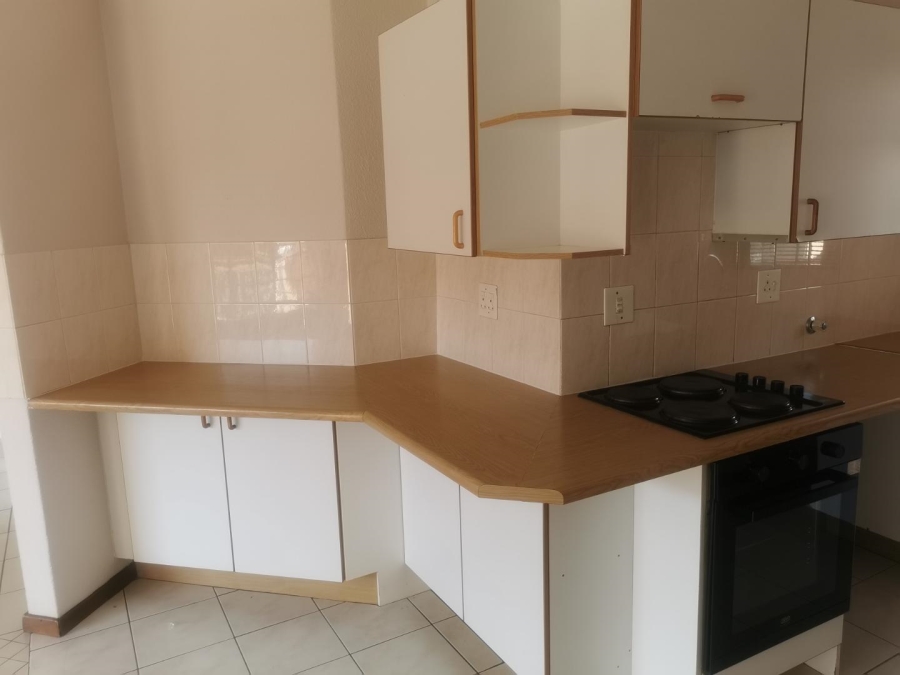 2 Bedroom Property for Sale in Elardus Park Gauteng