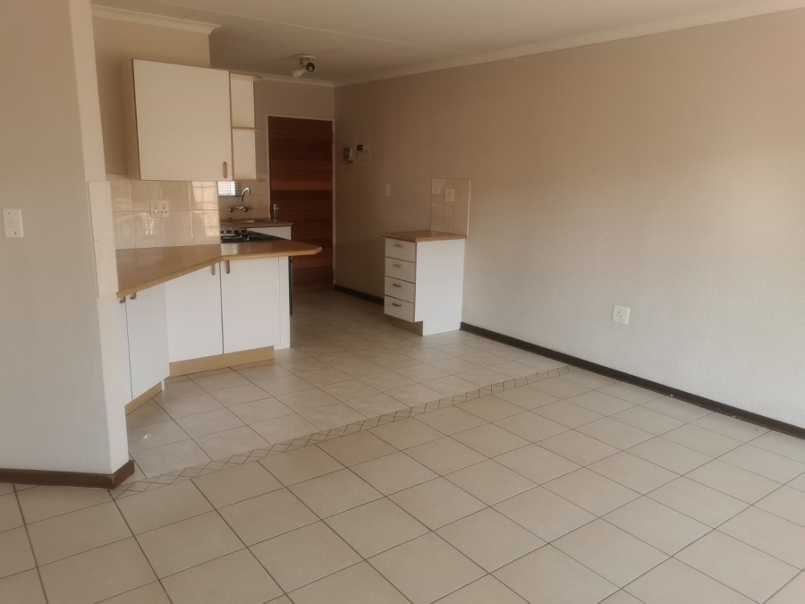 2 Bedroom Property for Sale in Elardus Park Gauteng