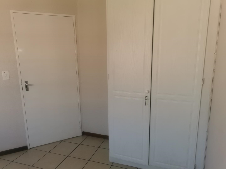 2 Bedroom Property for Sale in Elardus Park Gauteng