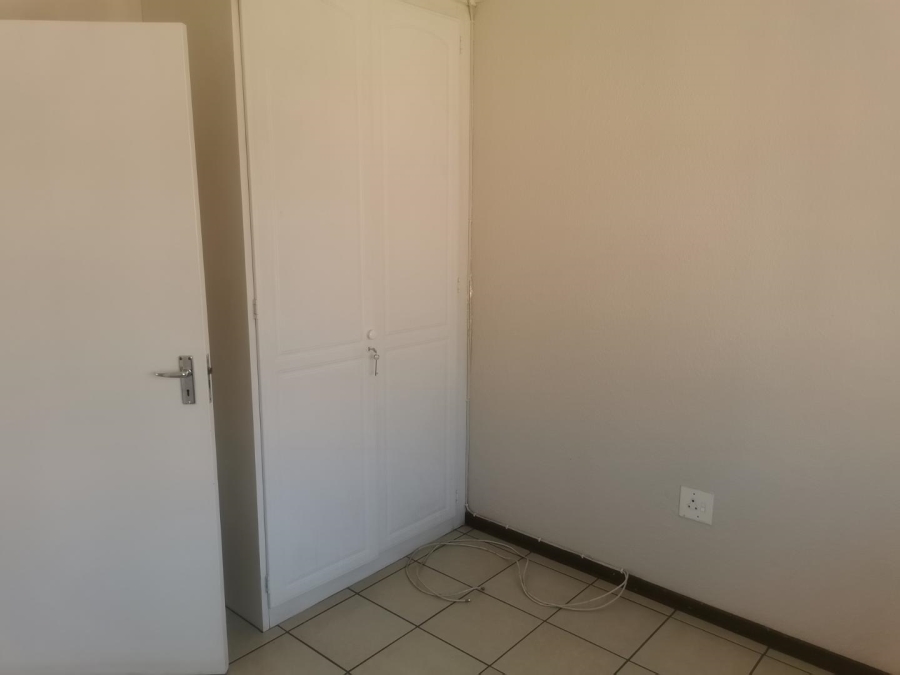 2 Bedroom Property for Sale in Elardus Park Gauteng