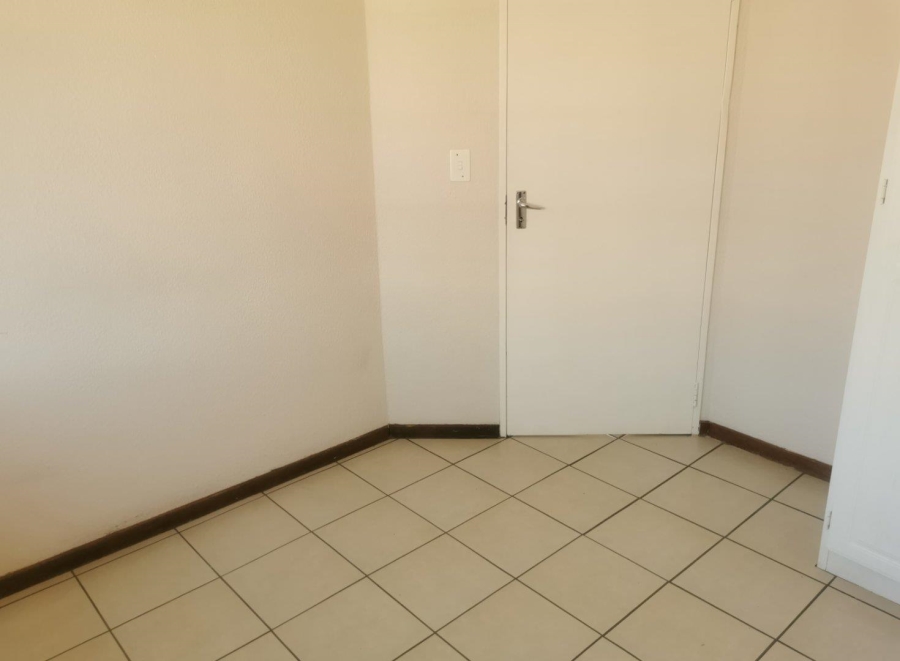 2 Bedroom Property for Sale in Elardus Park Gauteng