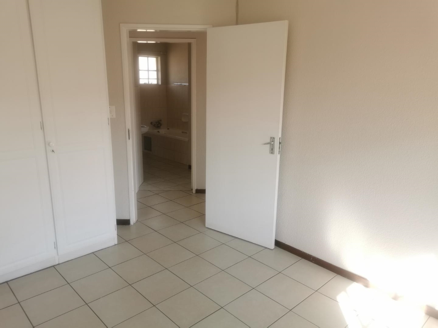 2 Bedroom Property for Sale in Elardus Park Gauteng