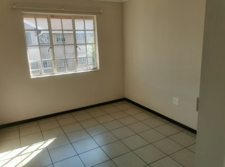2 Bedroom Property for Sale in Elardus Park Gauteng