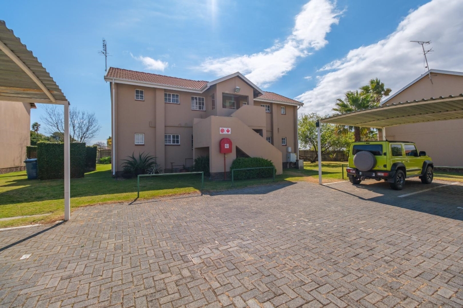 2 Bedroom Property for Sale in Elardus Park Gauteng