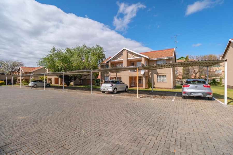 2 Bedroom Property for Sale in Elardus Park Gauteng