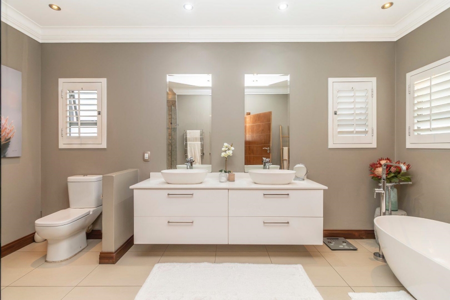 4 Bedroom Property for Sale in Kyalami Estates Gauteng