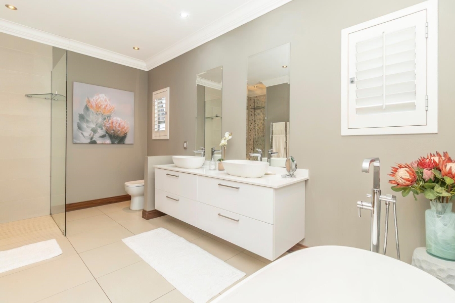 4 Bedroom Property for Sale in Kyalami Estates Gauteng