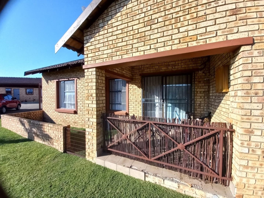 To Let 2 Bedroom Property for Rent in Riversdale Gauteng