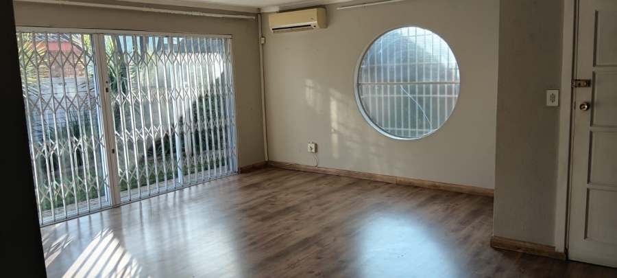 To Let 2 Bedroom Property for Rent in Risiville Gauteng