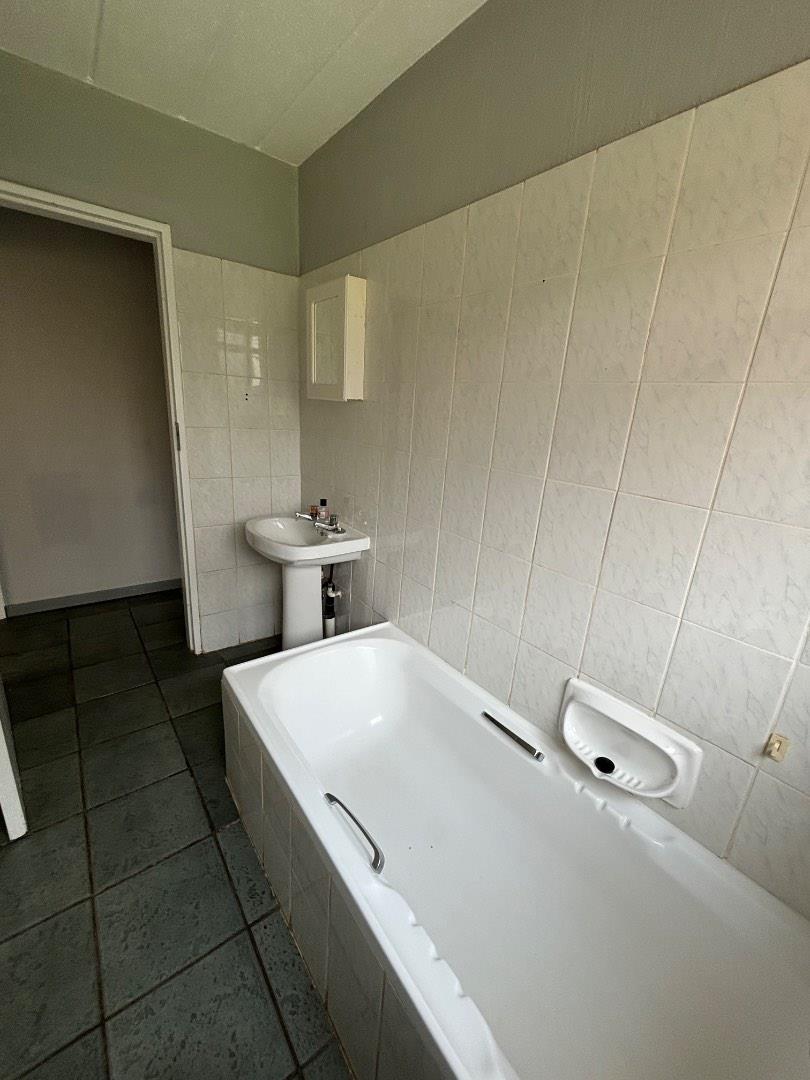 To Let 2 Bedroom Property for Rent in Moreleta Park Gauteng