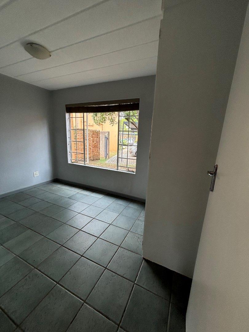 To Let 2 Bedroom Property for Rent in Moreleta Park Gauteng