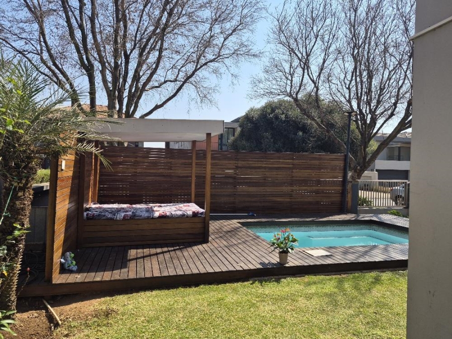 5 Bedroom Property for Sale in Parkhaven Gauteng
