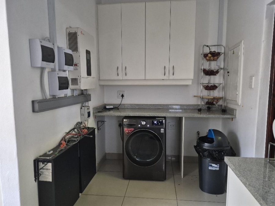 5 Bedroom Property for Sale in Parkhaven Gauteng