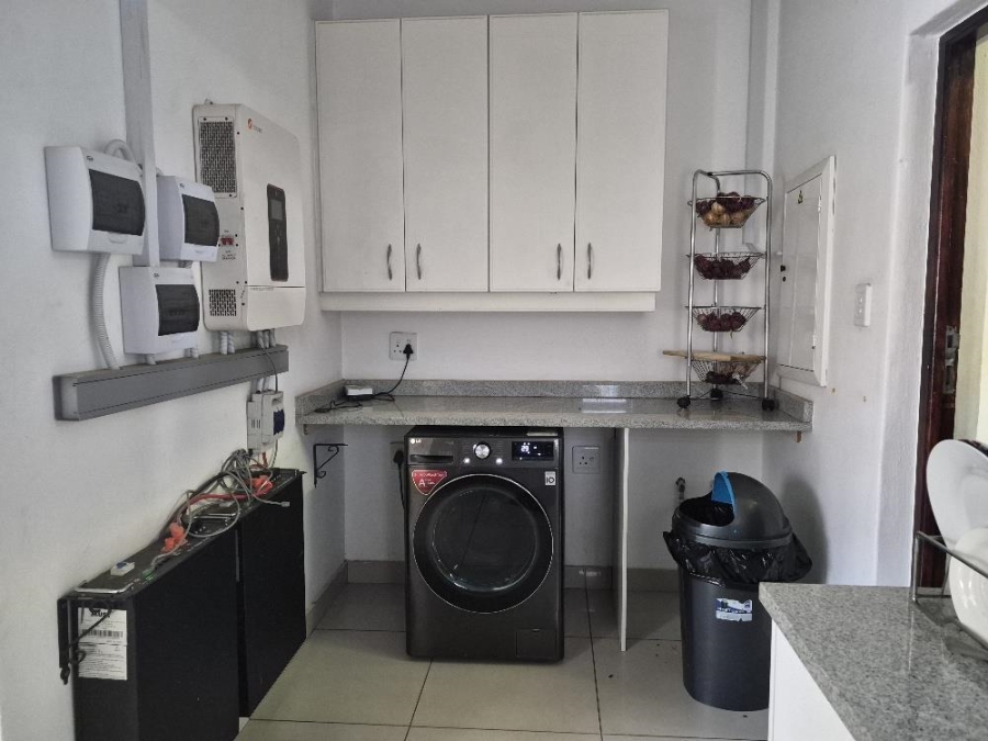 5 Bedroom Property for Sale in Parkhaven Gauteng