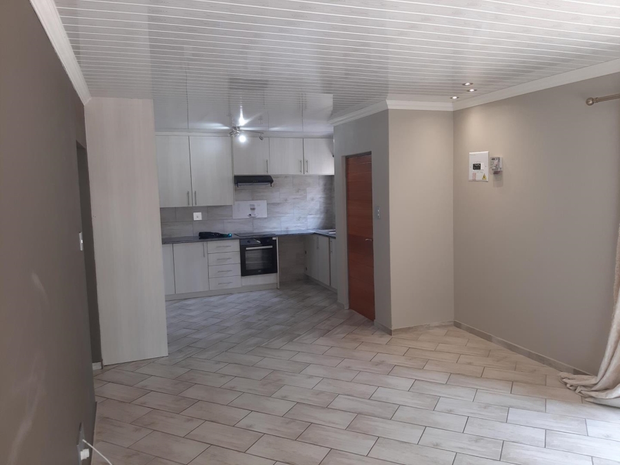 To Let 2 Bedroom Property for Rent in Randpark Ext 2 Gauteng