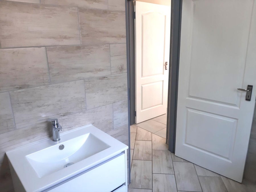 To Let 2 Bedroom Property for Rent in Randpark Ext 2 Gauteng
