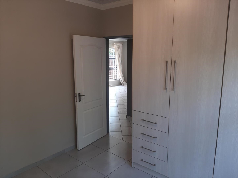 To Let 2 Bedroom Property for Rent in Randpark Ext 2 Gauteng