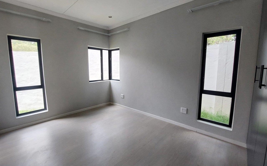 To Let 2 Bedroom Property for Rent in Bryanston Gauteng