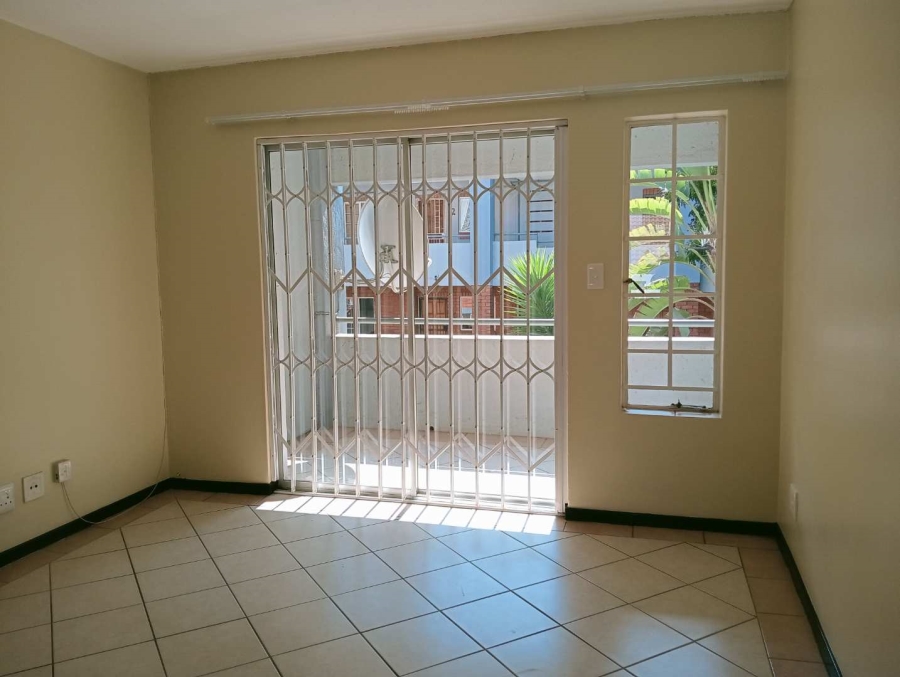 To Let 2 Bedroom Property for Rent in Die Hoewes Gauteng