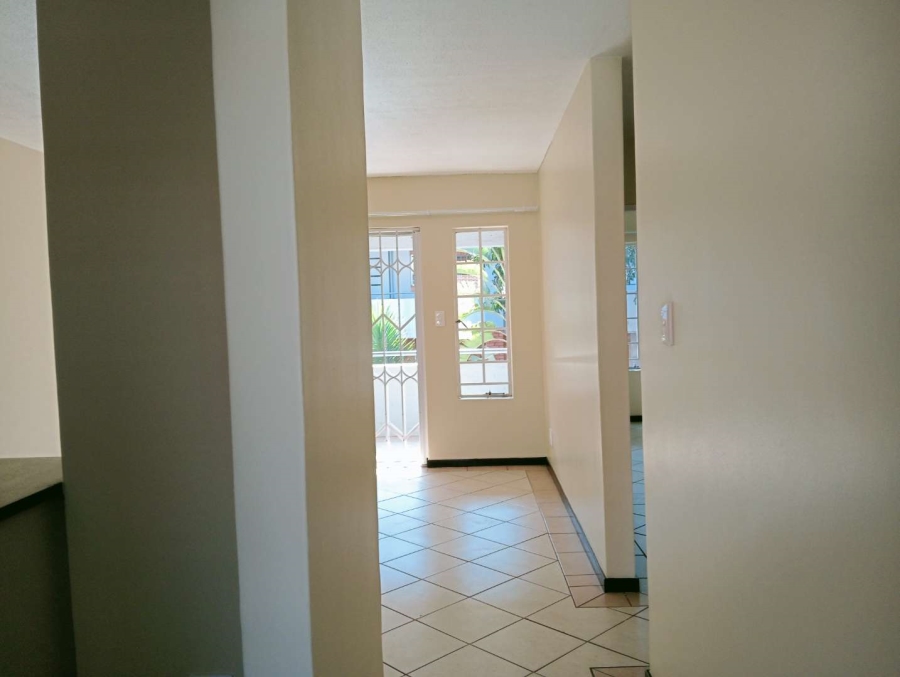 To Let 2 Bedroom Property for Rent in Die Hoewes Gauteng