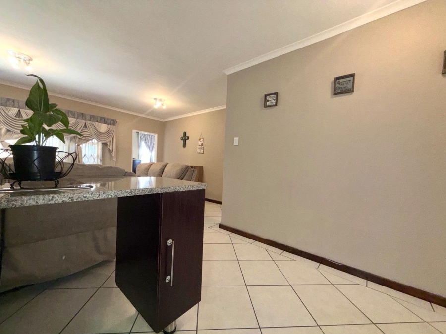 2 Bedroom Property for Sale in Meyersdal Gauteng
