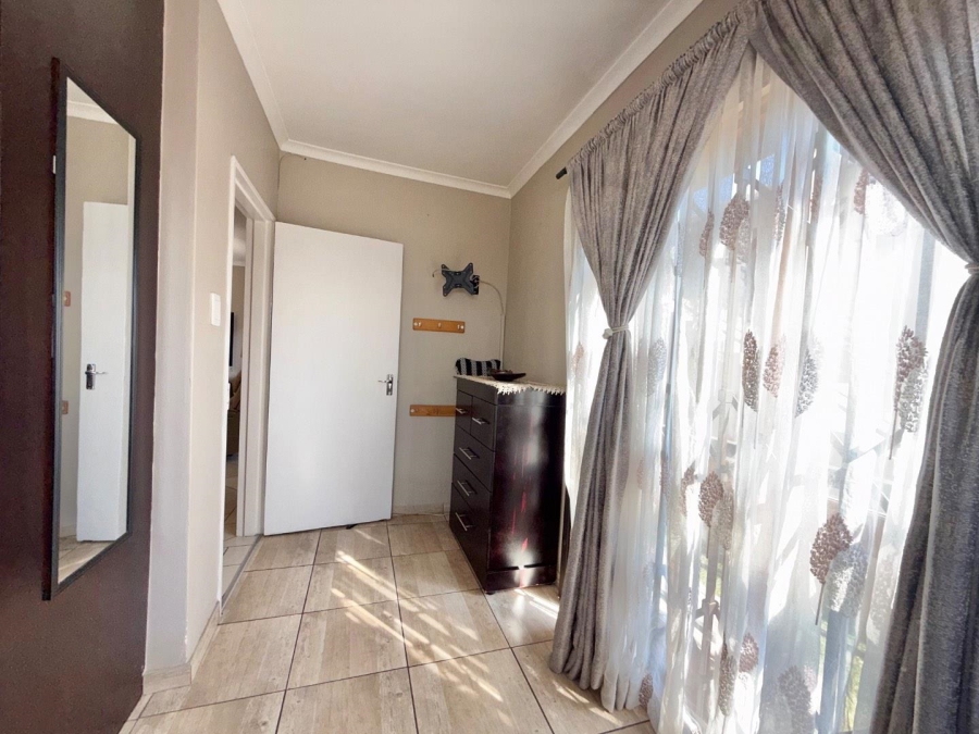 2 Bedroom Property for Sale in Meyersdal Gauteng