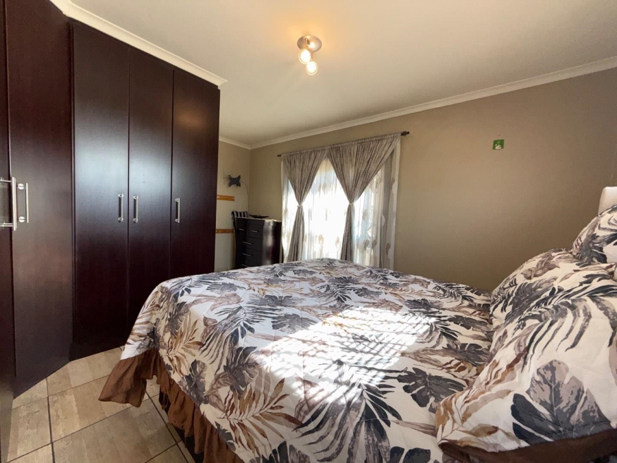 2 Bedroom Property for Sale in Meyersdal Gauteng