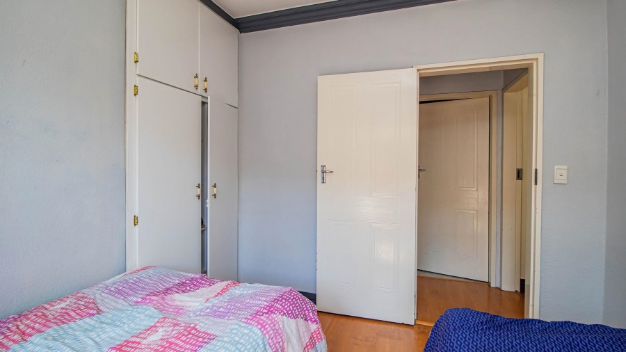 2 Bedroom Property for Sale in Beyerspark Gauteng