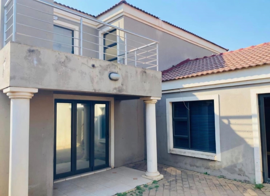 4 Bedroom Property for Sale in Mamelodi Gauteng