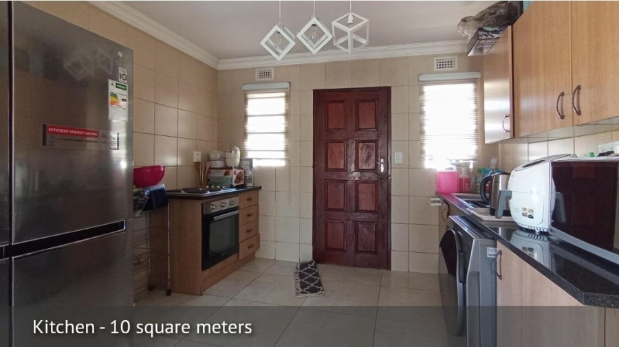 3 Bedroom Property for Sale in Clayville Gauteng