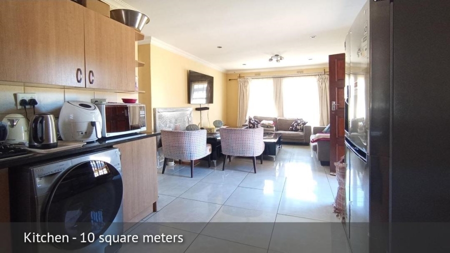 3 Bedroom Property for Sale in Clayville Gauteng