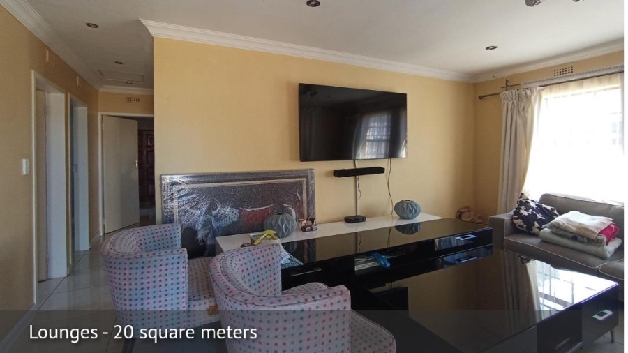 3 Bedroom Property for Sale in Clayville Gauteng