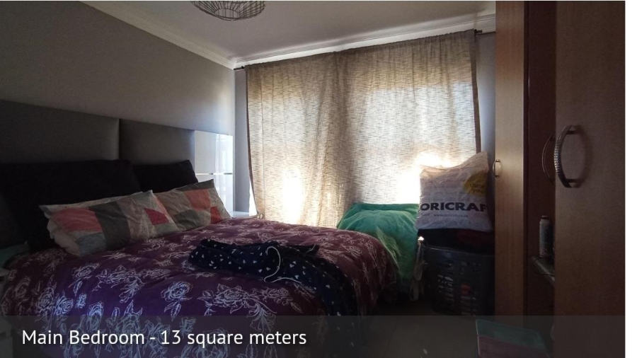 3 Bedroom Property for Sale in Clayville Gauteng
