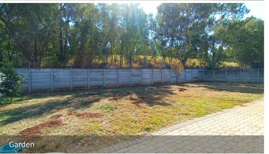3 Bedroom Property for Sale in Clayville Gauteng