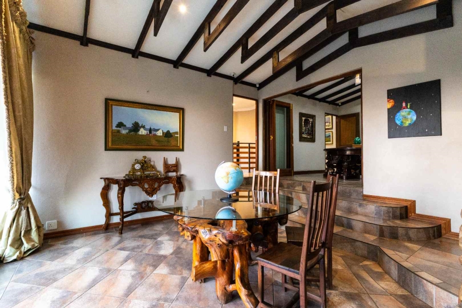 9 Bedroom Property for Sale in Waterkloof Ridge Gauteng