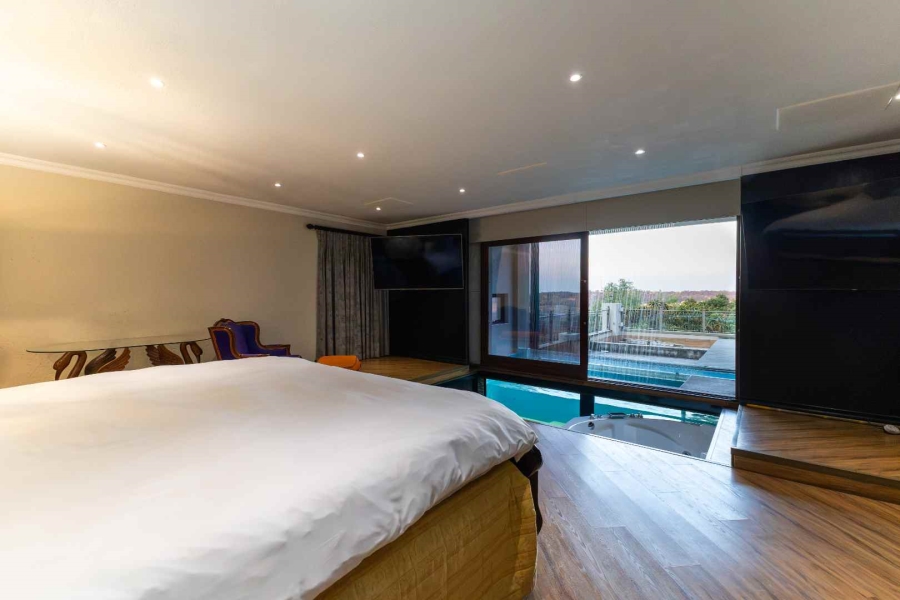 9 Bedroom Property for Sale in Waterkloof Ridge Gauteng