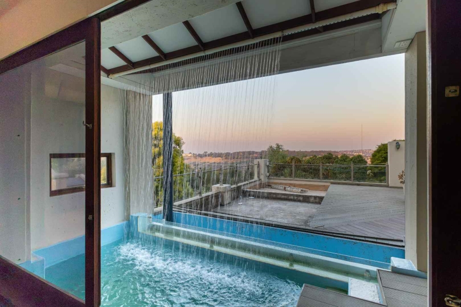 9 Bedroom Property for Sale in Waterkloof Ridge Gauteng