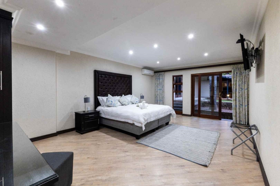 9 Bedroom Property for Sale in Waterkloof Ridge Gauteng
