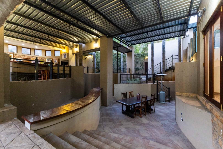 9 Bedroom Property for Sale in Waterkloof Ridge Gauteng