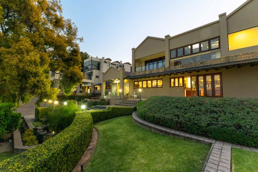 9 Bedroom Property for Sale in Waterkloof Ridge Gauteng