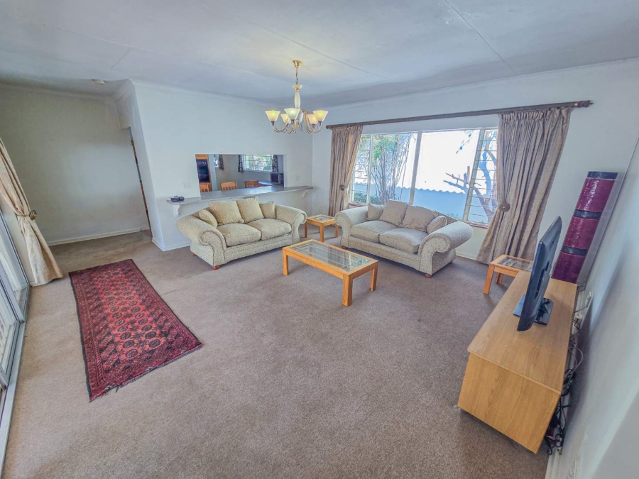 To Let 4 Bedroom Property for Rent in Brooklyn Gauteng