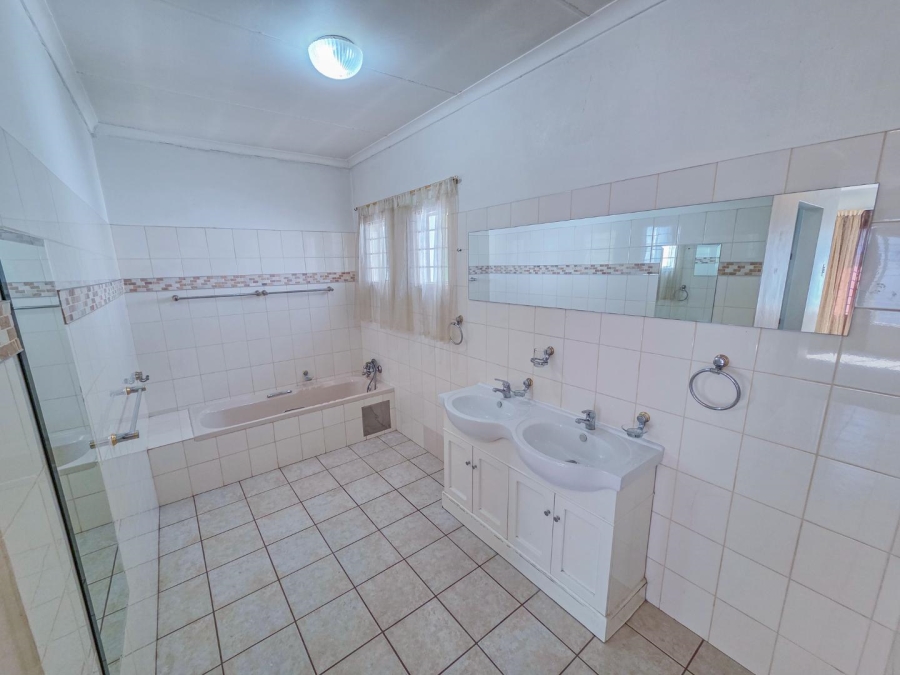 To Let 4 Bedroom Property for Rent in Brooklyn Gauteng