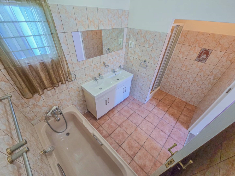 To Let 4 Bedroom Property for Rent in Brooklyn Gauteng