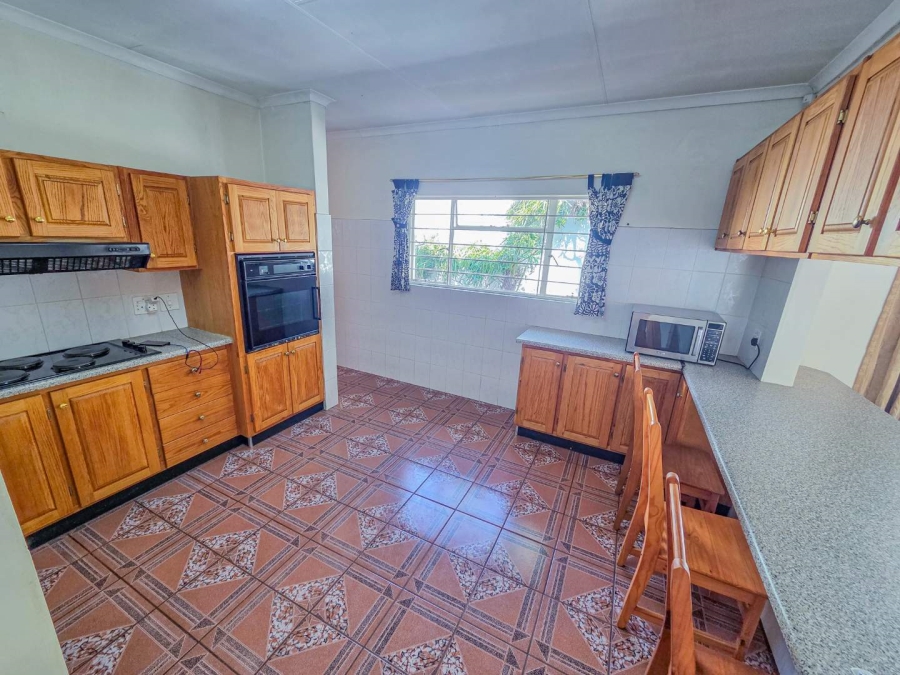 To Let 4 Bedroom Property for Rent in Brooklyn Gauteng
