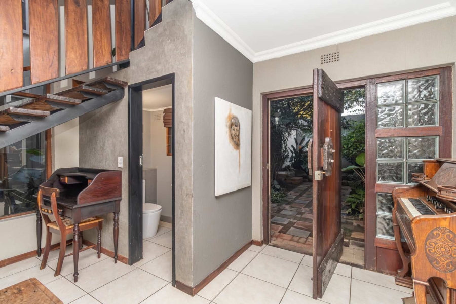 6 Bedroom Property for Sale in Robin Hills Gauteng