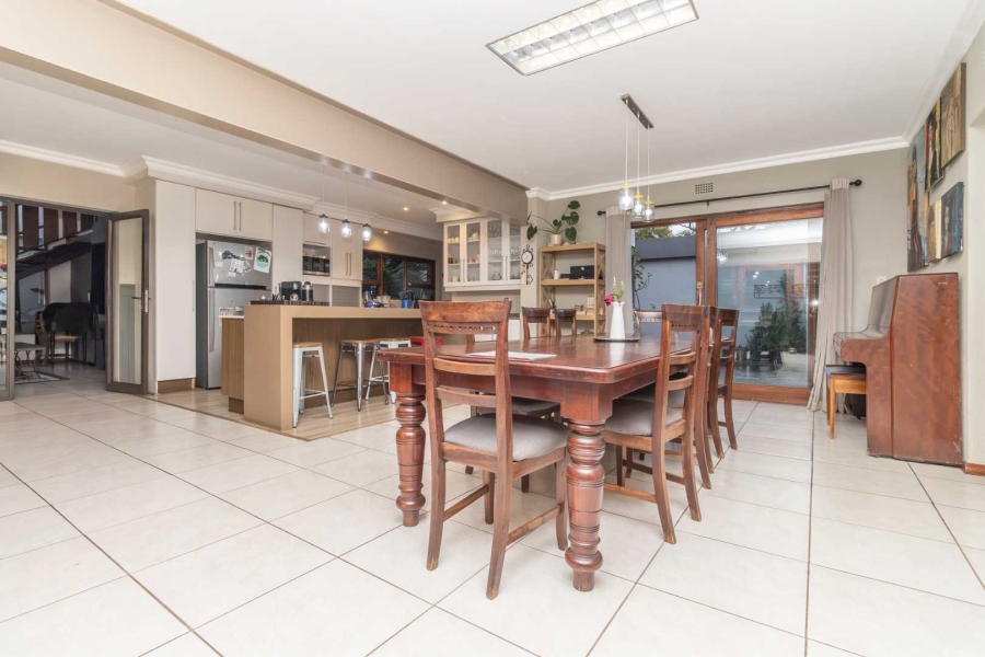 6 Bedroom Property for Sale in Robin Hills Gauteng
