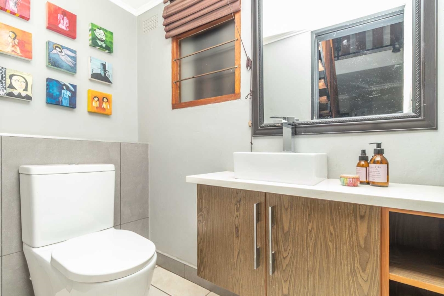 6 Bedroom Property for Sale in Robin Hills Gauteng