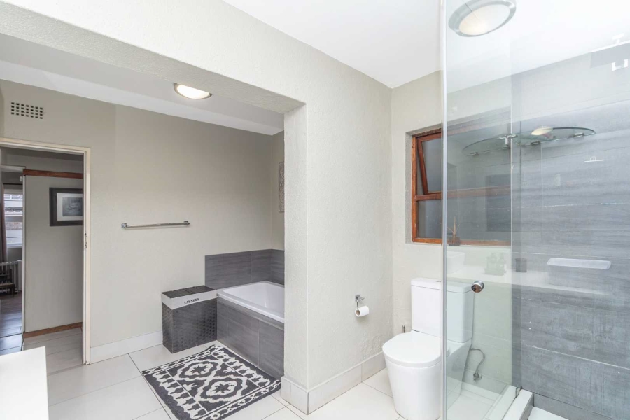 6 Bedroom Property for Sale in Robin Hills Gauteng