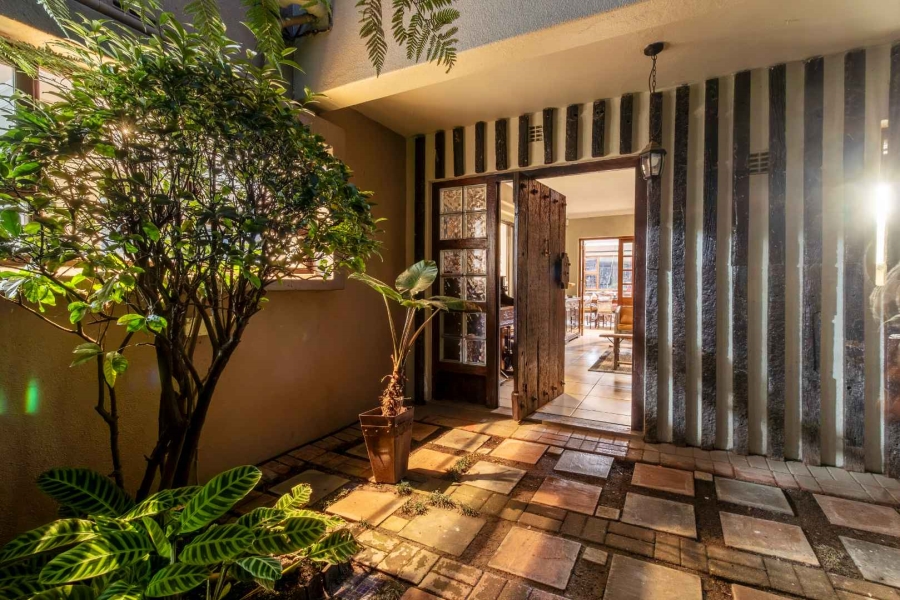 6 Bedroom Property for Sale in Robin Hills Gauteng